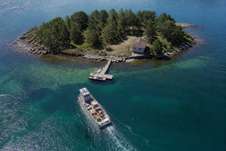 Acheter une île privée : prix, démarches et pièges à éviter